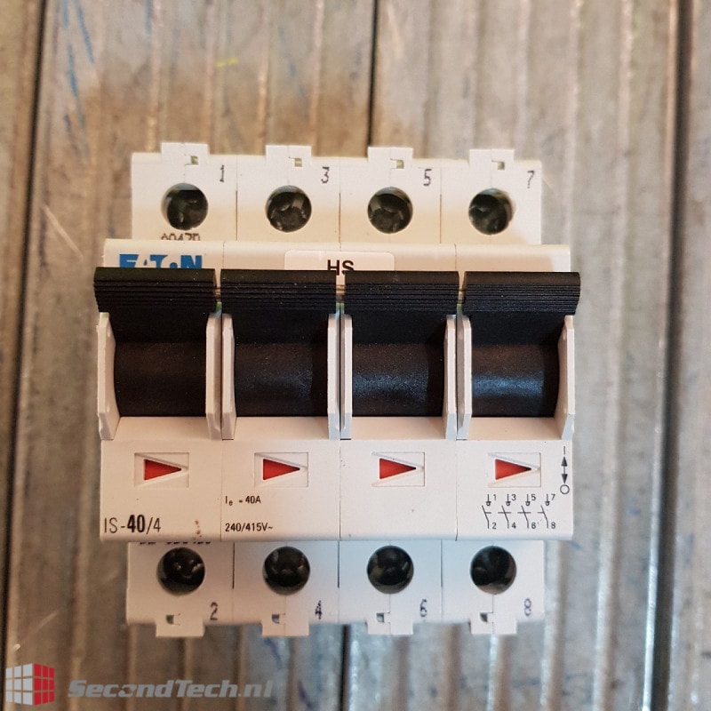  Interrupteur Modulaire IS 40A 4P — Synapses Maroc